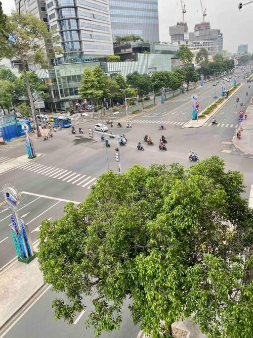 דירות הו צ'י מין סיטי Le Bijou Chic In The Heart Of Saigon Charm With View מראה חיצוני תמונה