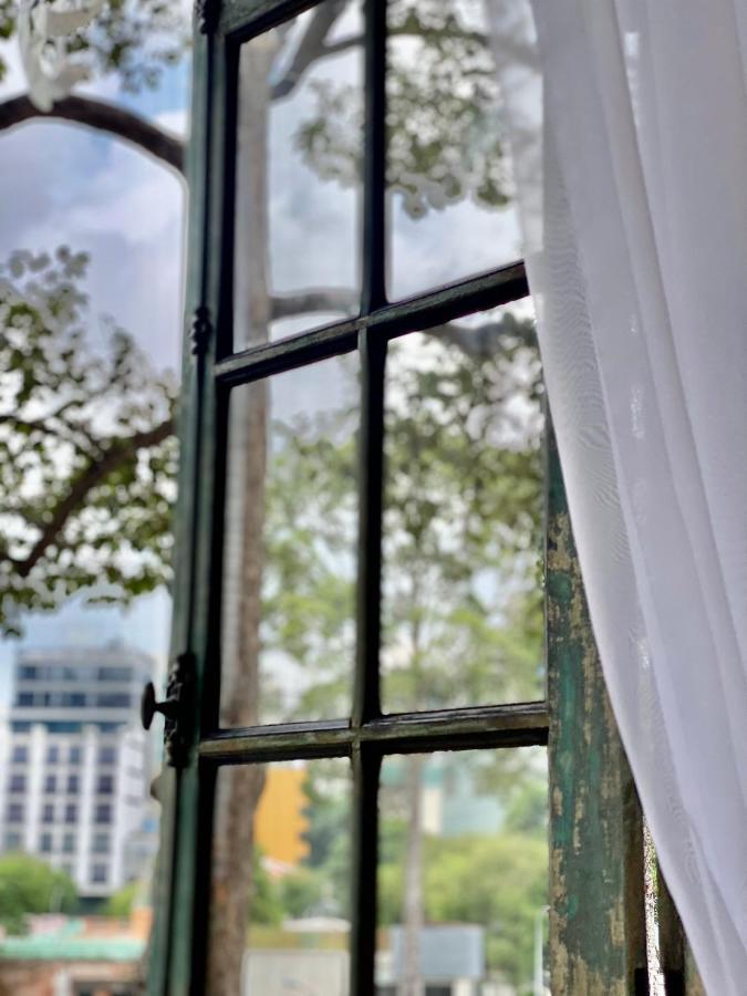 דירות הו צ'י מין סיטי Le Bijou Chic In The Heart Of Saigon Charm With View מראה חיצוני תמונה
